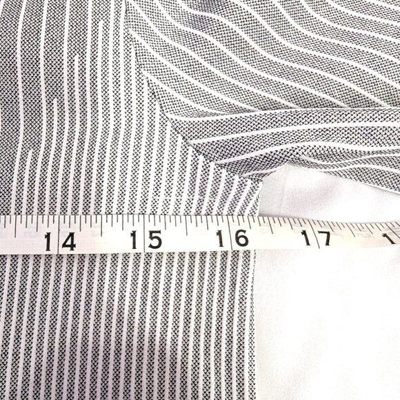 Athleta | Flurry Seamless Henley Top Striped Gray w/ Snap Buttons | Size Small - Picture 7 of 7